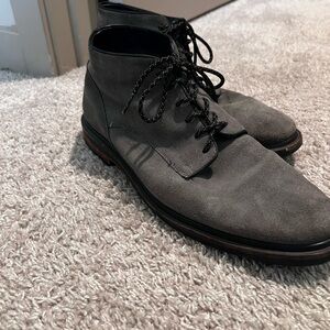 Men's Gray Suede Lace-Up Shoes / Boots
